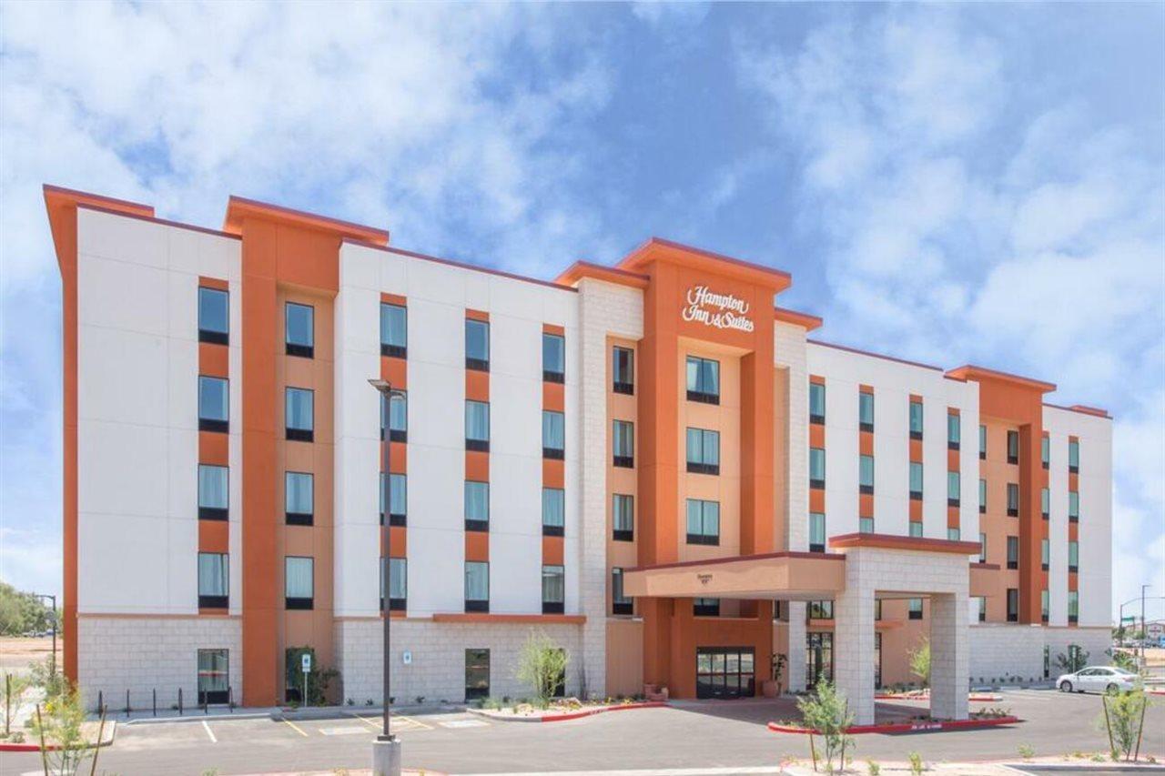 Hampton Inn & Suites Phoenix/Gilbert Exterior photo